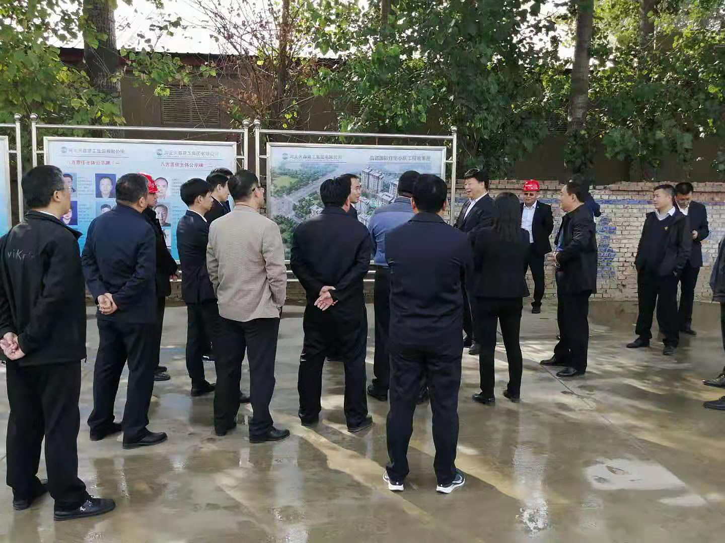 安國(guó)市委書記羅利一行到我項(xiàng)目視察